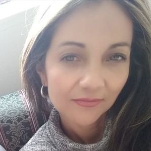 Meet your Posher, Migdonia maria